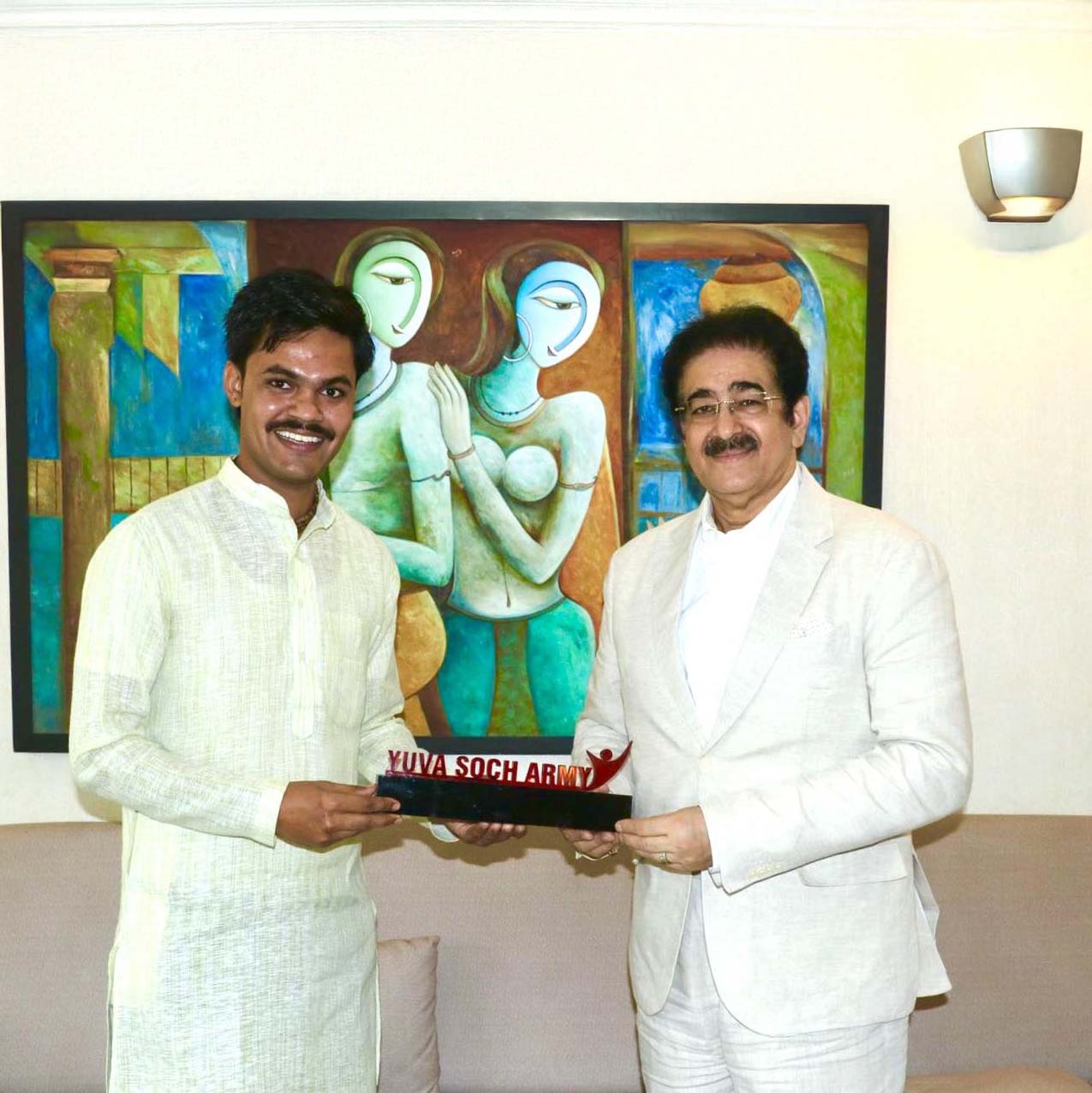 Sandeep Marwah Honoured by Yuva Soch Army for Service in Uniform and Social Contribution